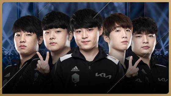 三井住友女子赛第二轮吉田优利领先8杆 石昱婷T15