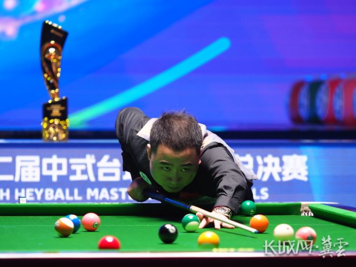 吉林花滑小将冰上起舞.