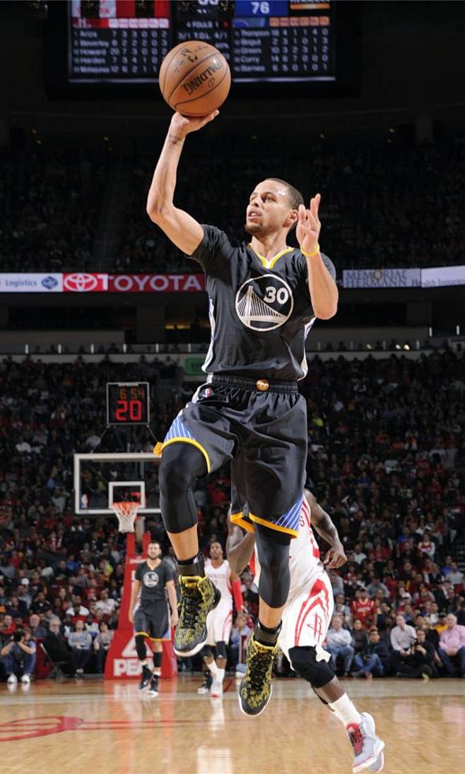 表现突出的 表现突出的