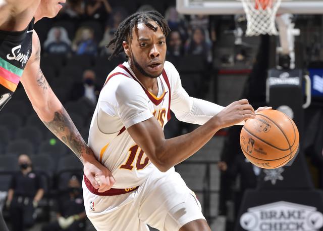 遇接连受伤 遇接连受伤