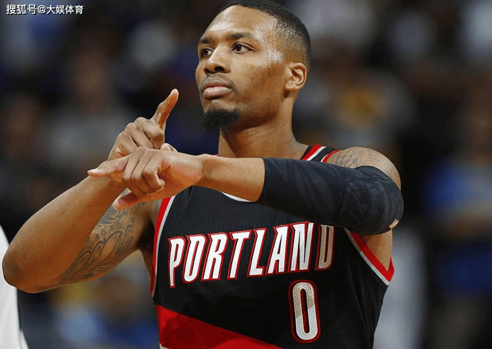 人出镜而引 人出镜而引